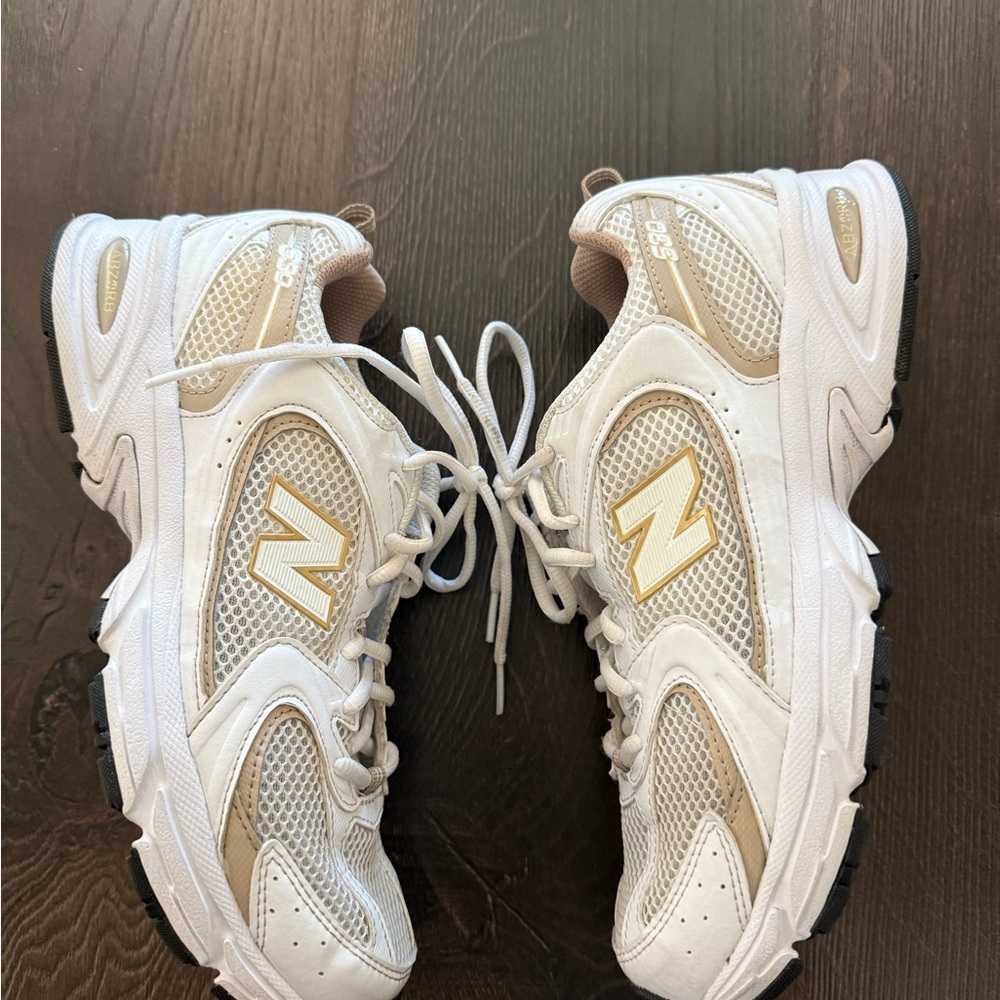 New Balance 530 - Picture 2 of 6